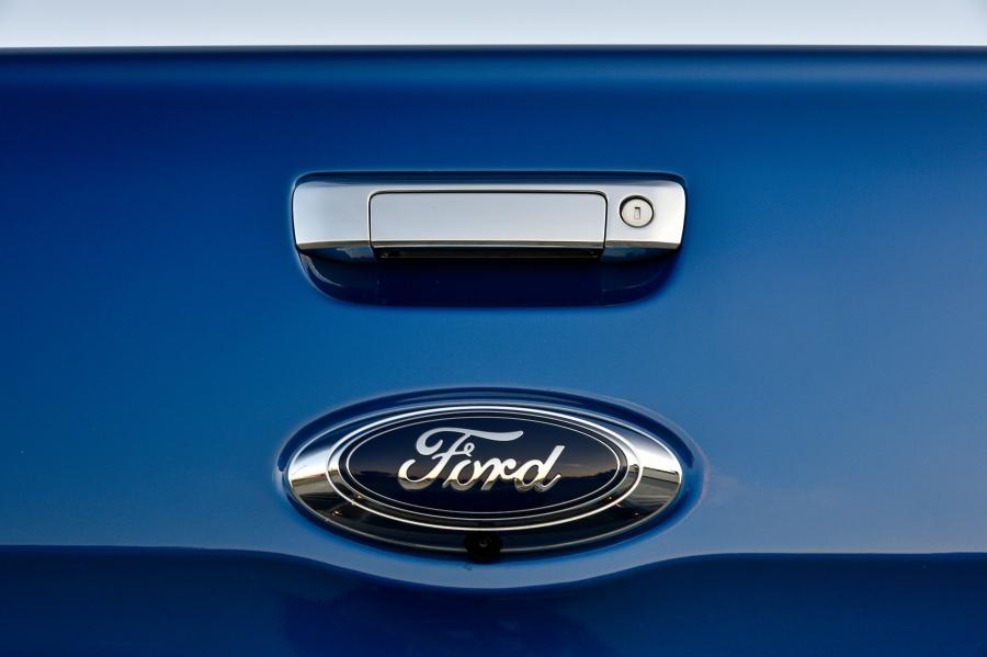 Логотип Ford Ranger XLT Double Cab 2019 года  (ZA) (фото 21 из 40)